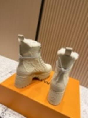wholesale quality women louis vuitton shoes model no. 537